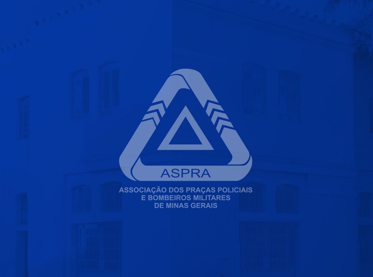    Militares vencedores do Prêmio Motorista e Motociclista Padrão são agraciados pela Aspra