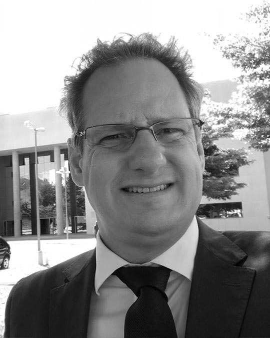 LEANDRO HOLLERBACH FERREIRA 